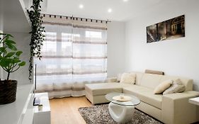 Sauna - Flexible Selfcheckins 6 - Zagreb - Garage - Electric Vehicle Ccharger - Loggia - New - Luxury - Apartments Repinc 6